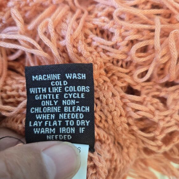 Fever Terracotta Shell Open Knit Crochet Top Small Boho Fringe Hem NWT - Picture 10 of 12